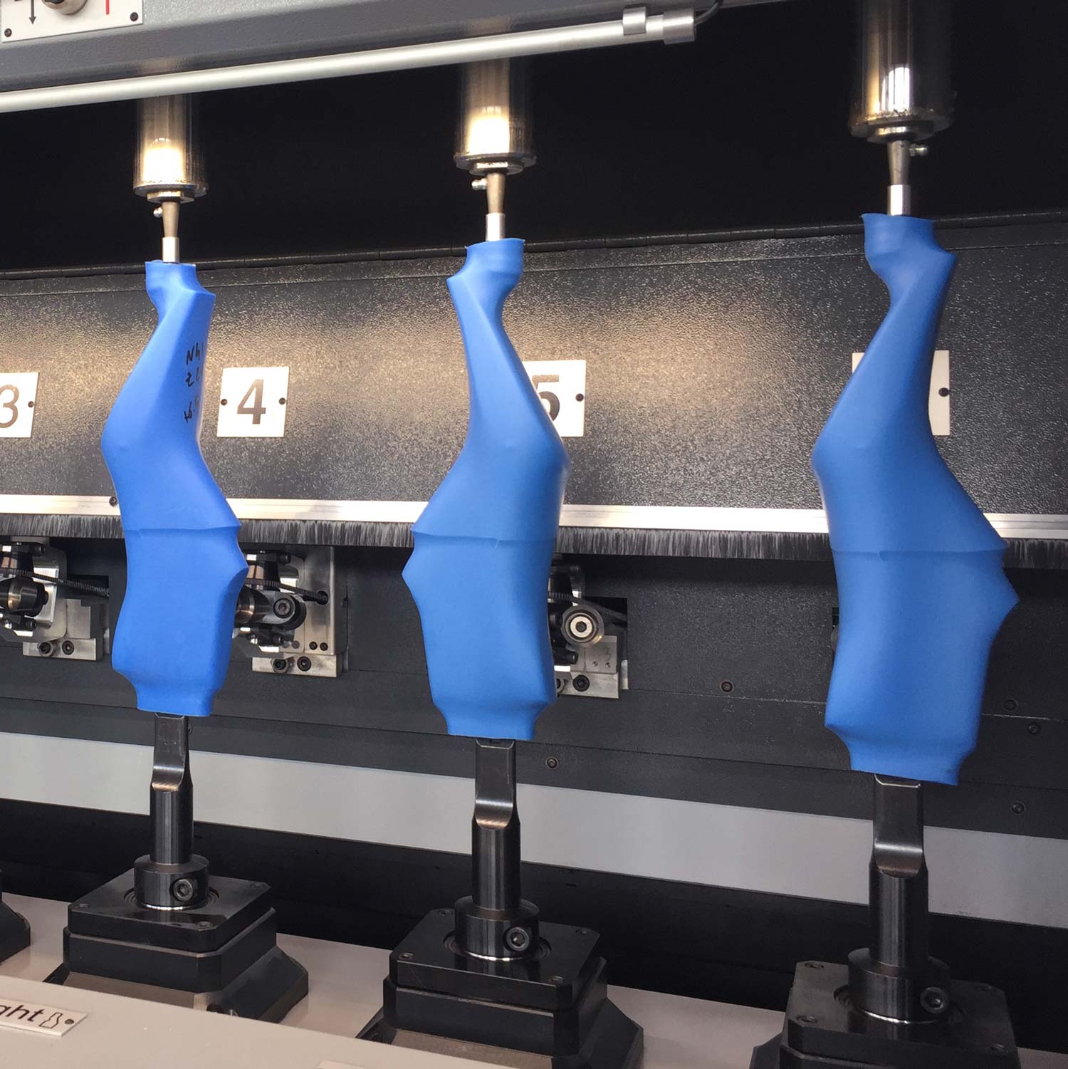 Traditional finishing machine for 3 pairs of shoe lasts – SF6 HS